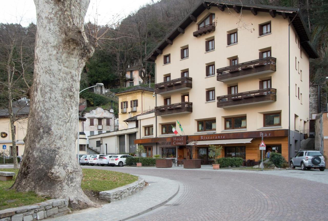 Crimea Wine Hotel Chiavenna Exteriör bild